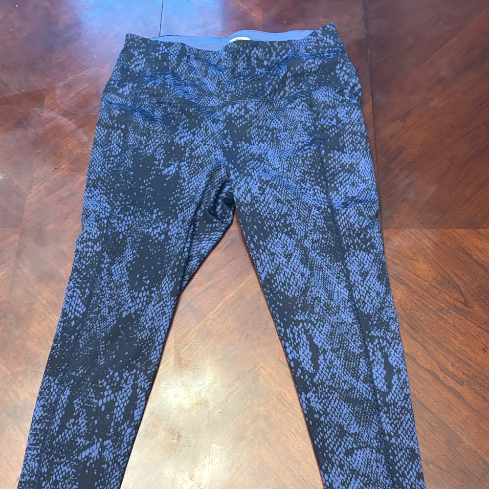 Chico's Blue and Black Patterned Leggings